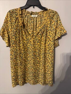 Max Studio Mustard Yellow Floral V-Neck Top size 1x